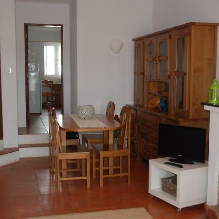 Casa Sobral Apartment วิลานอวา ดิ มิลฟงติส ภายนอก รูปภาพ