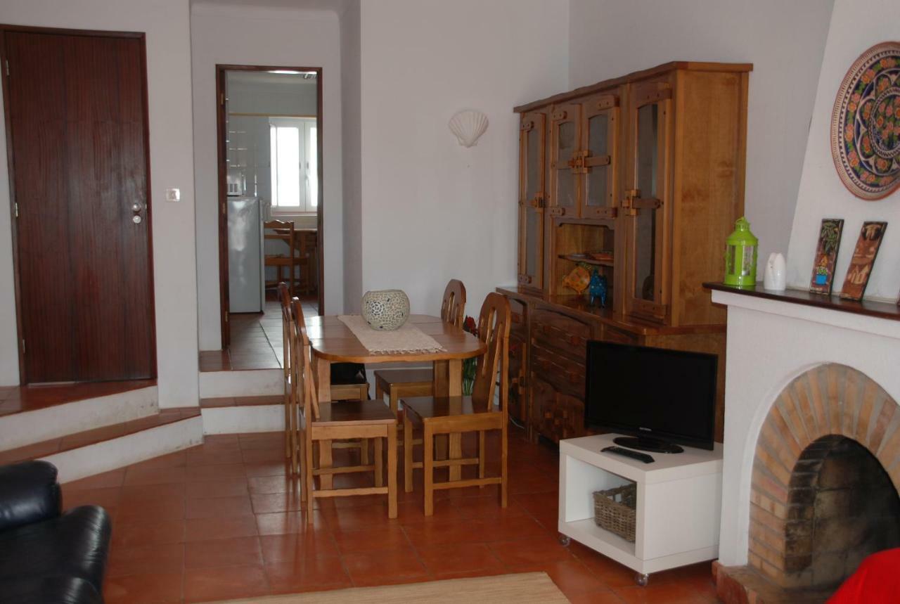 Casa Sobral Apartment วิลานอวา ดิ มิลฟงติส ภายนอก รูปภาพ