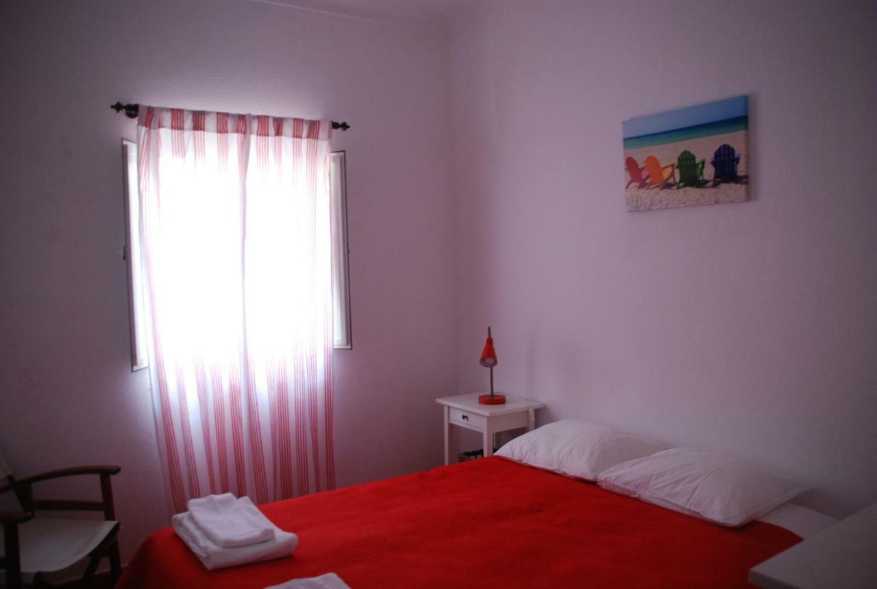 Casa Sobral Apartment วิลานอวา ดิ มิลฟงติส ภายนอก รูปภาพ